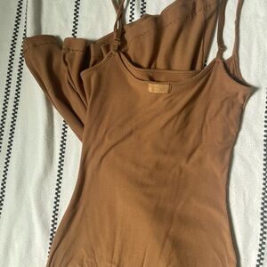 skims lounge dress camel